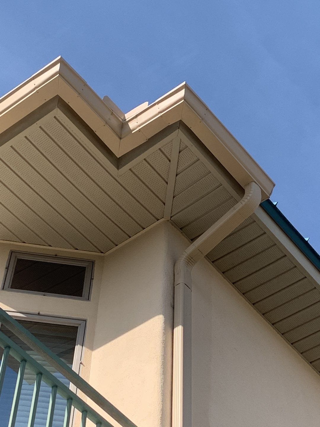 Panama City Gutters - Soffit and Fascia Replacement