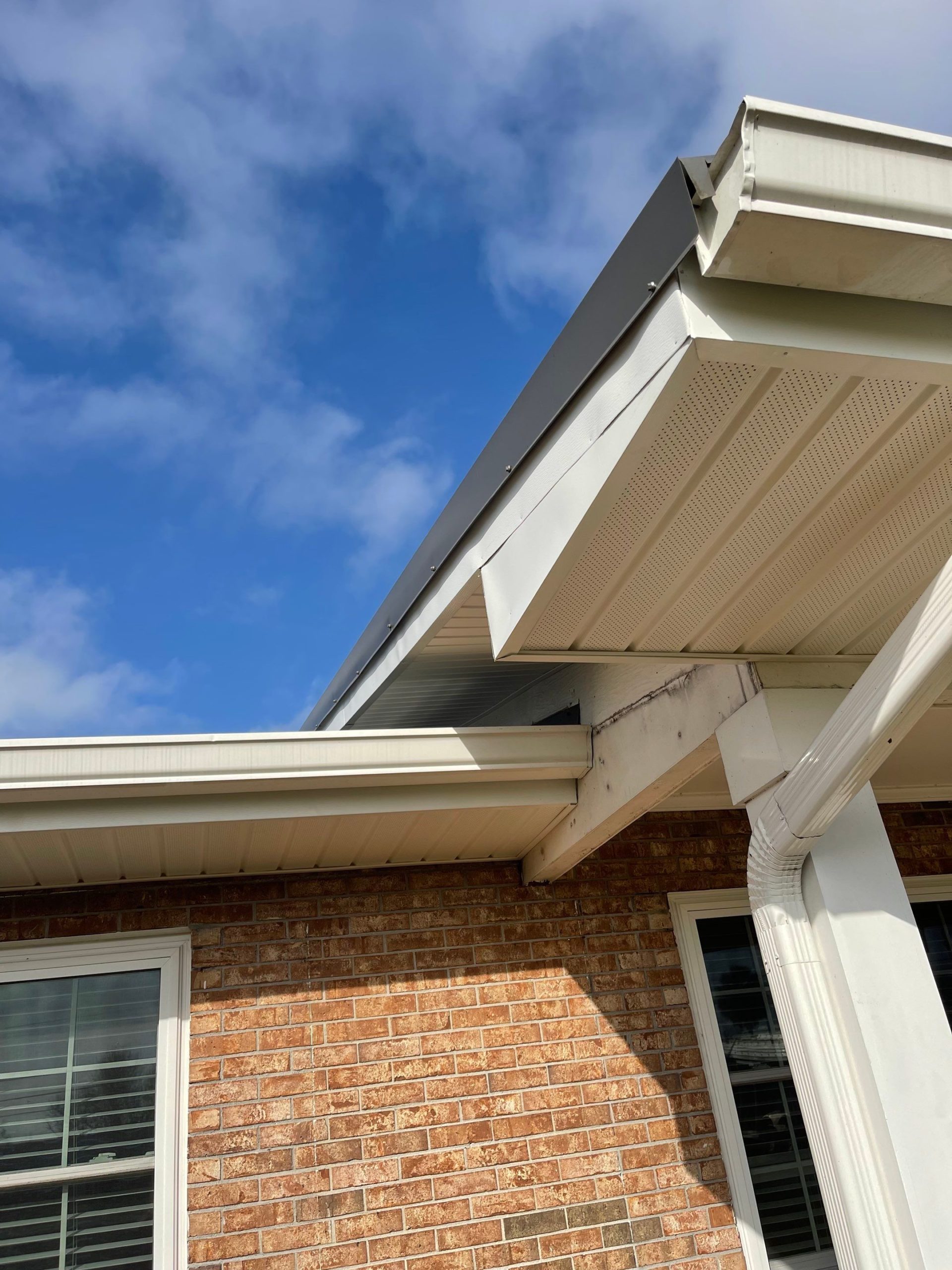 Soffit and Fascia Installation Using White Vinyl Soffit - Panama City ...